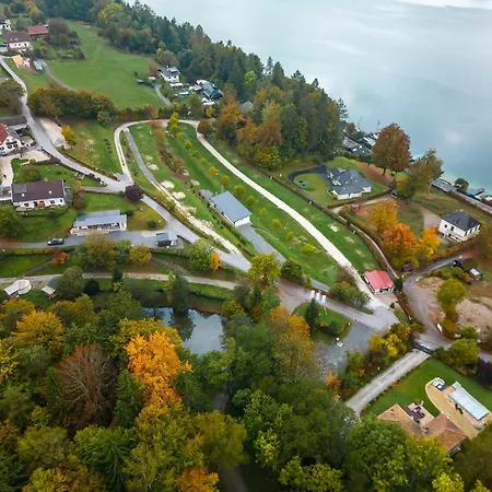 Only 500 M From Woerthersee *