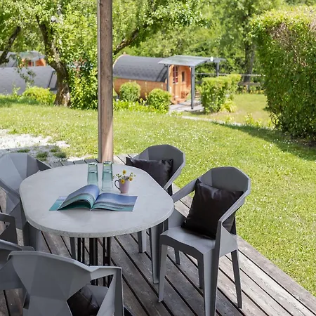 Only 500 M From Woerthersee Tatil Evi
